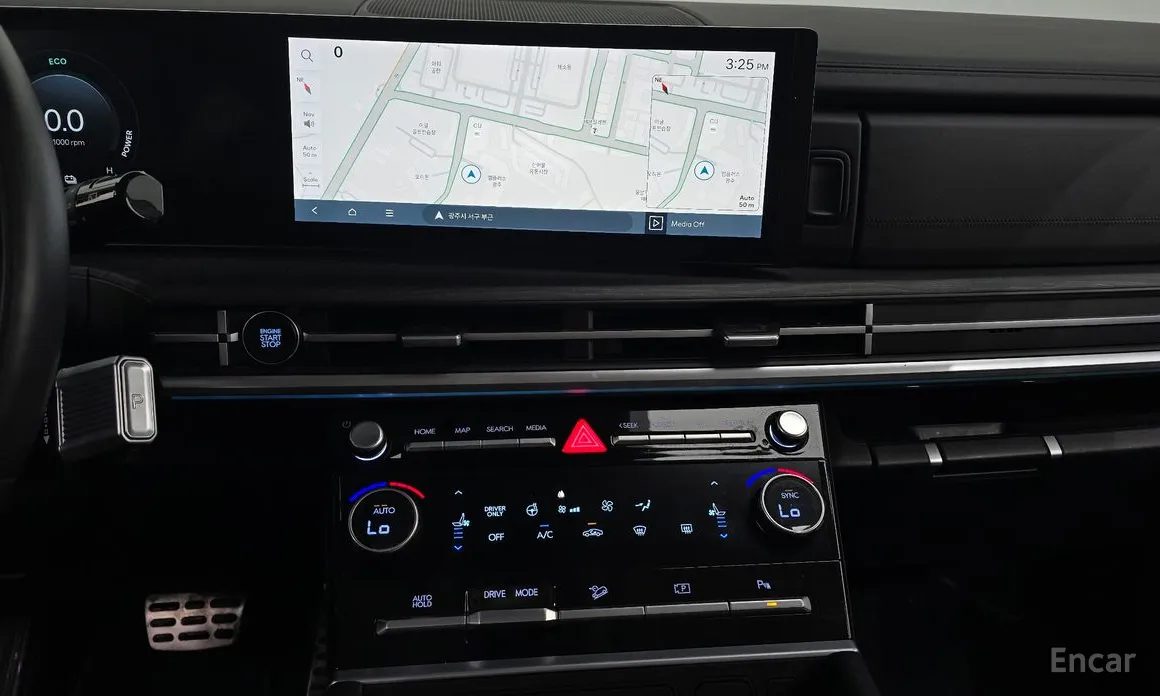 Фото 14 - Hyundai Santa Fe