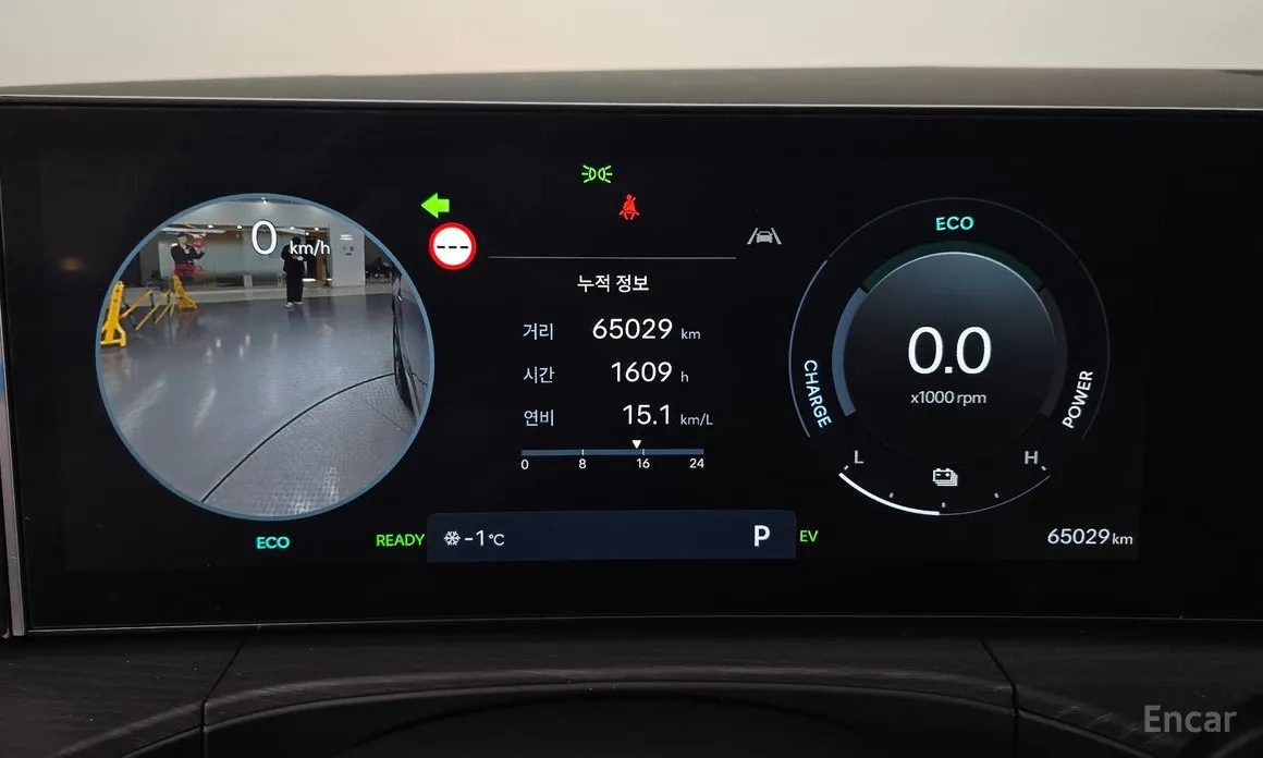 Фото 8 - Hyundai Santa Fe