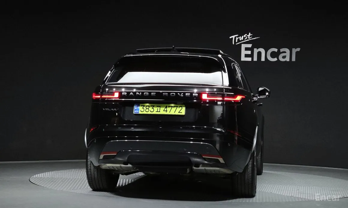 Фото 4 - Land Rover Range Rover Velar