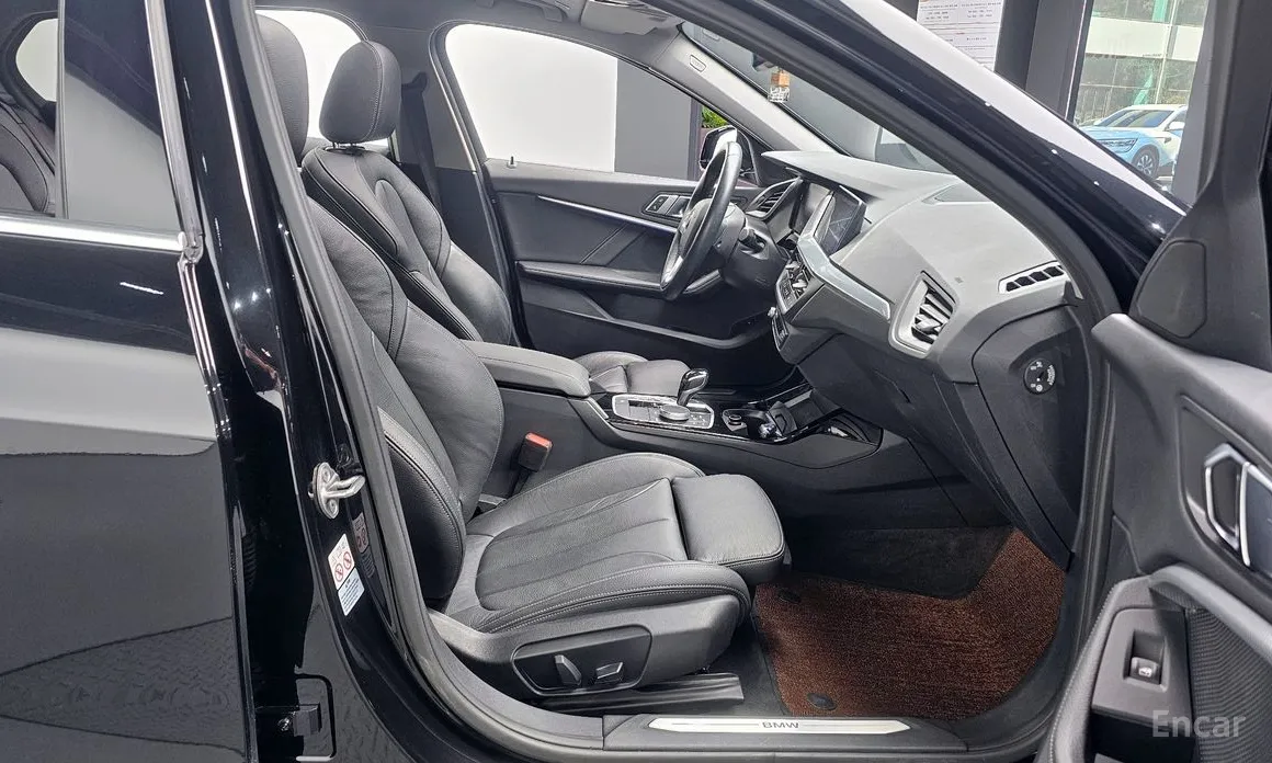 Фото 11 - BMW 1 Series