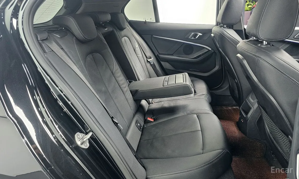 Фото 12 - BMW 1 Series