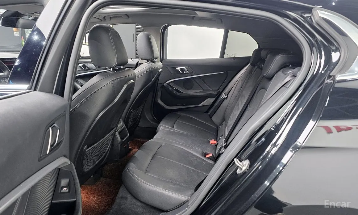 Фото 13 - BMW 1 Series