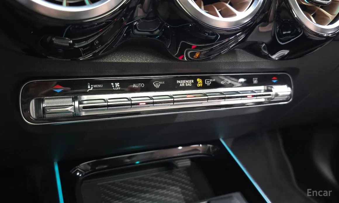 Фото 16 - Mercedes-Benz EQB