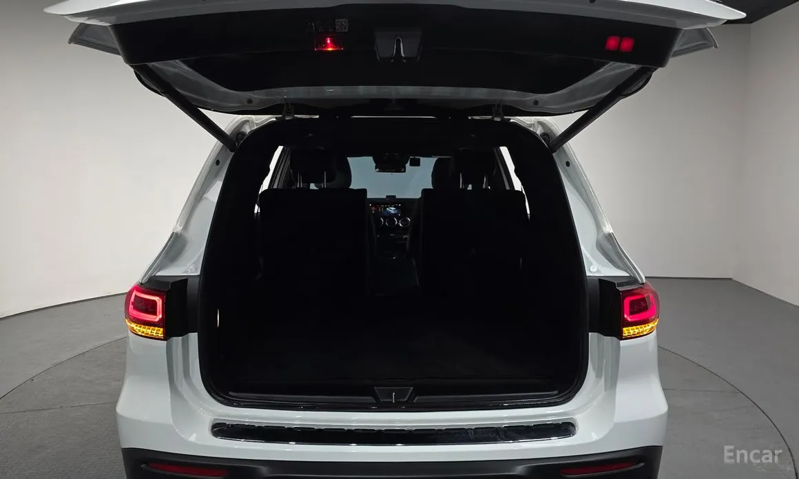 Фото 20 - Mercedes-Benz EQB