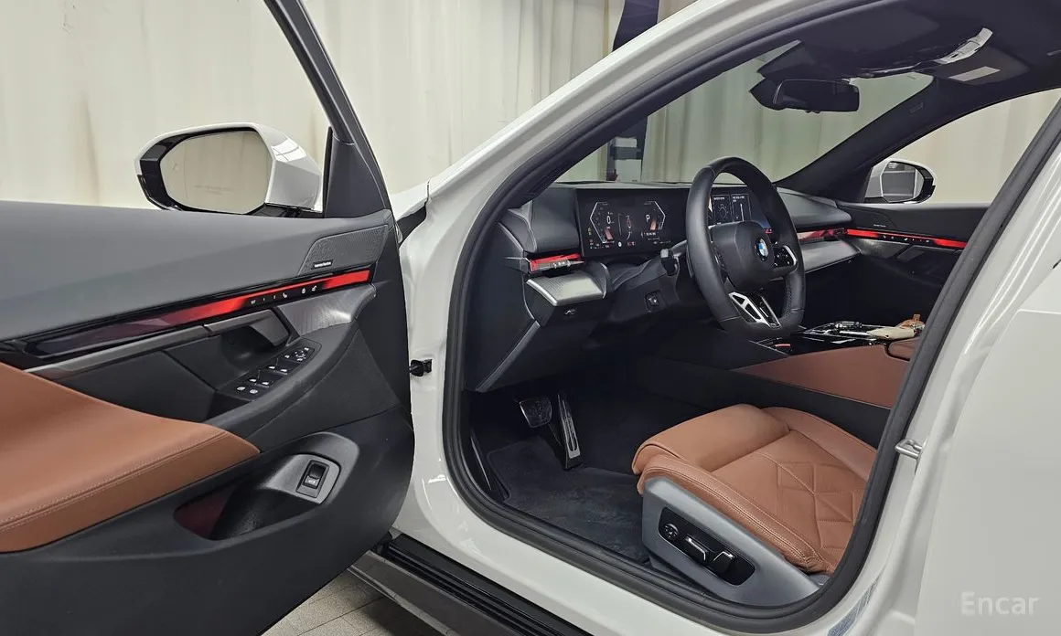 Фото 10 - BMW 5 Series