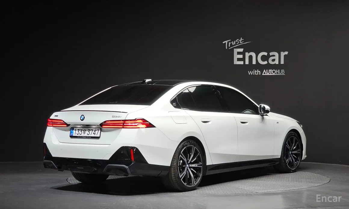 Фото 2 - BMW 5 Series