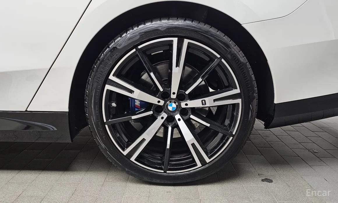 Фото 5 - BMW 5 Series