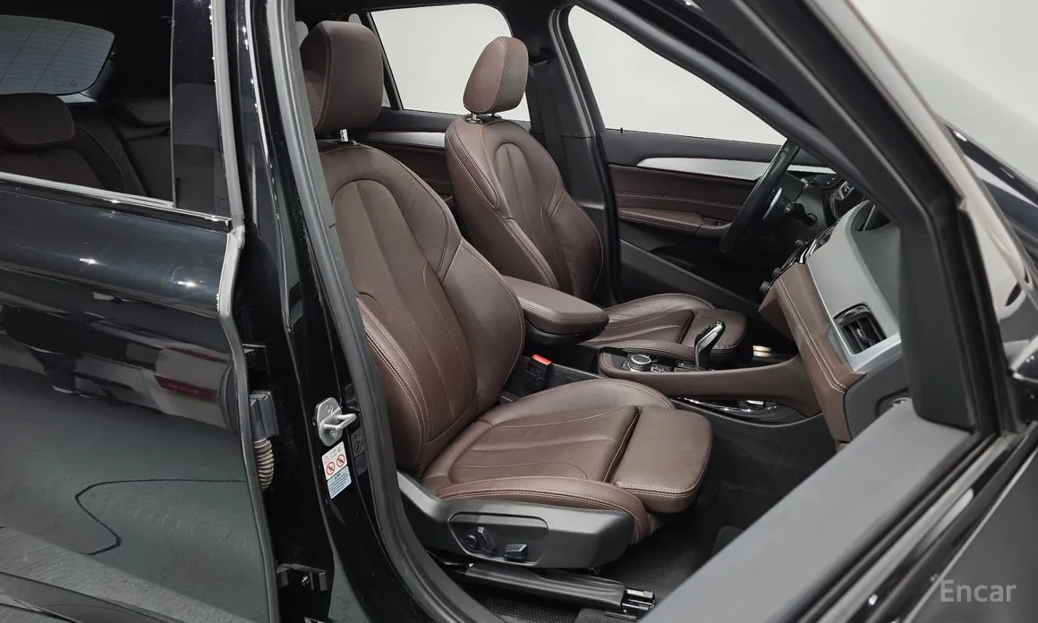 Фото 10 - BMW X1