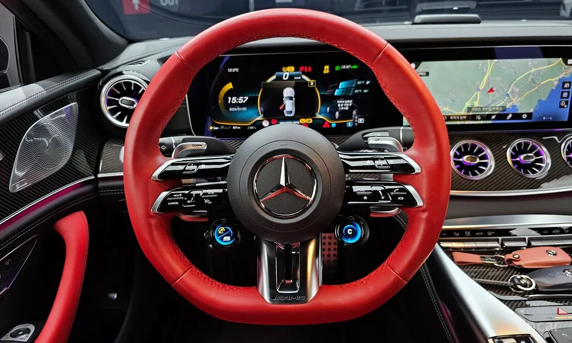 Фото 13 - Mercedes-Benz AMG GT