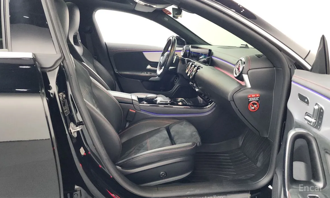 Фото 11 - Mercedes-Benz CLA-Class