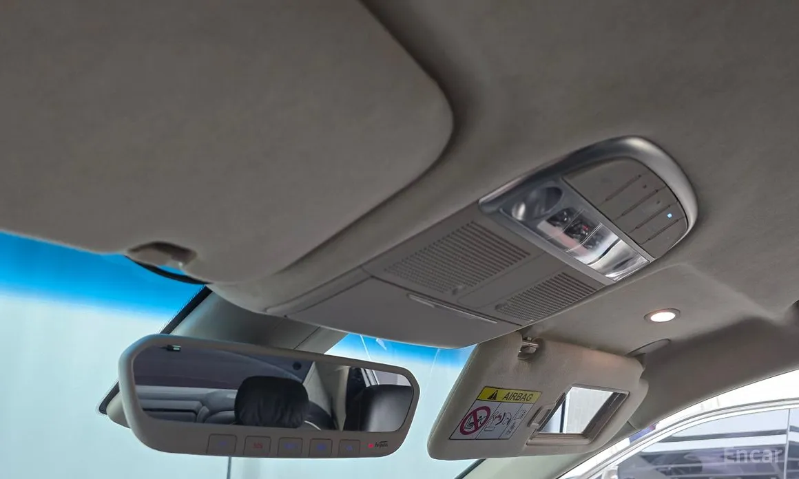 Фото 17 - Genesis G90