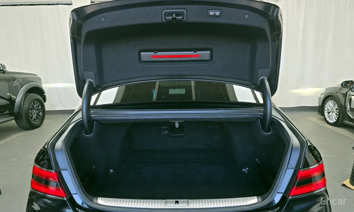 Фото 20 - Genesis G90