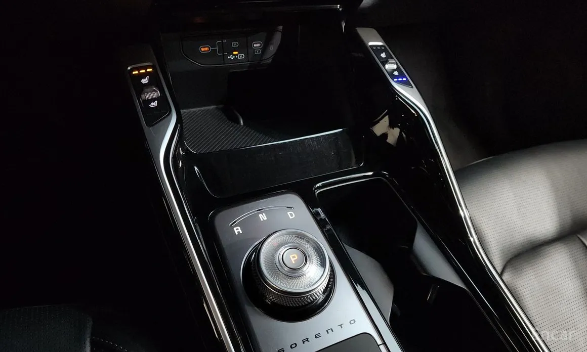 Фото 9 - Kia Sorento