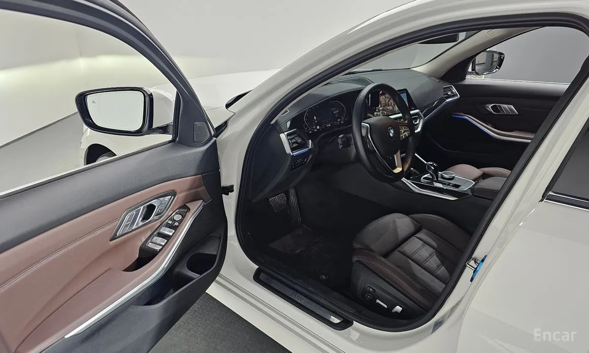 Фото 11 - BMW 3 Series