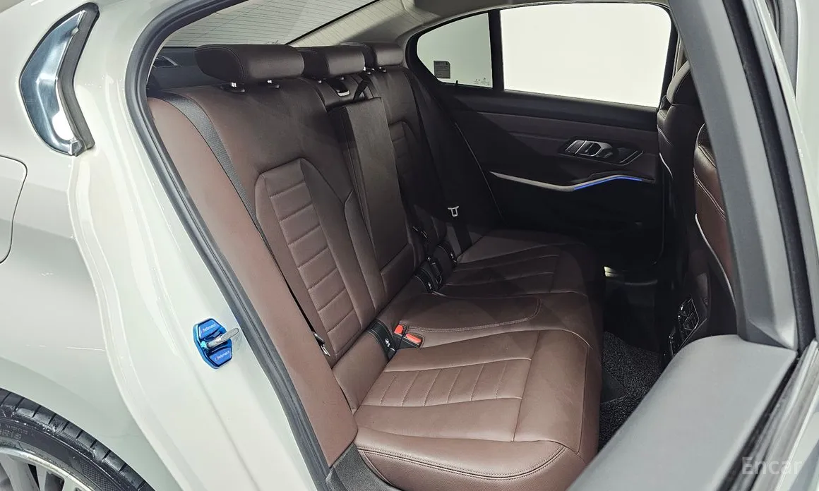 Фото 12 - BMW 3 Series