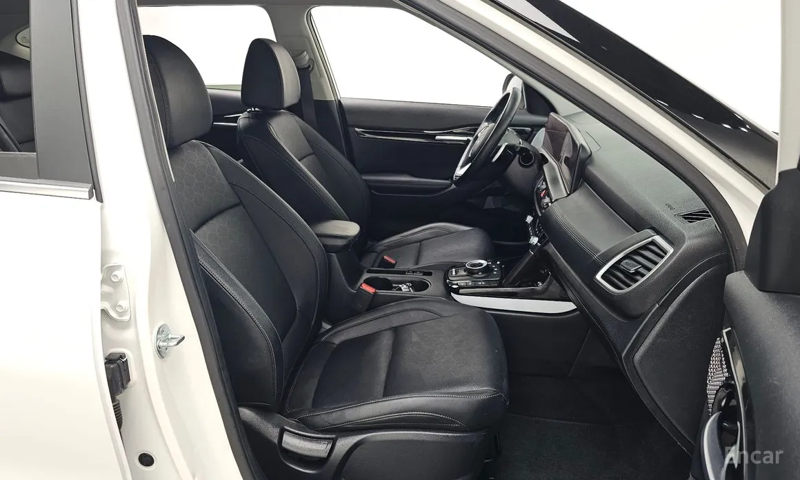 Фото 11 - Kia Seltos