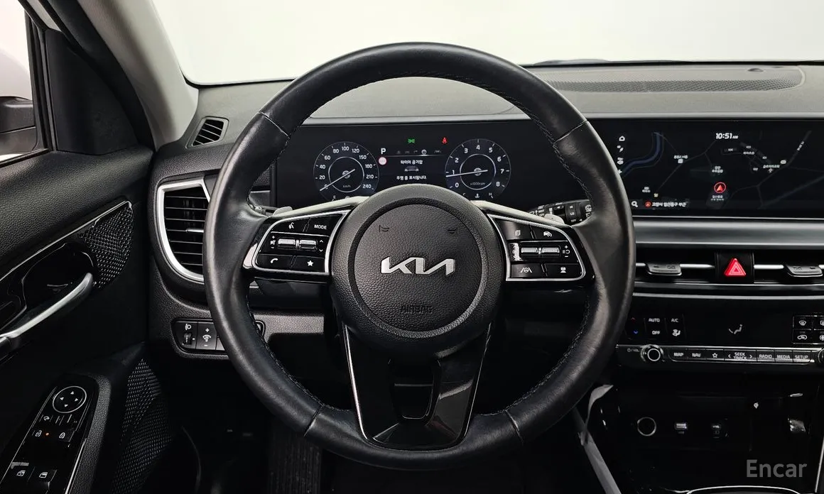 Фото 13 - Kia Seltos