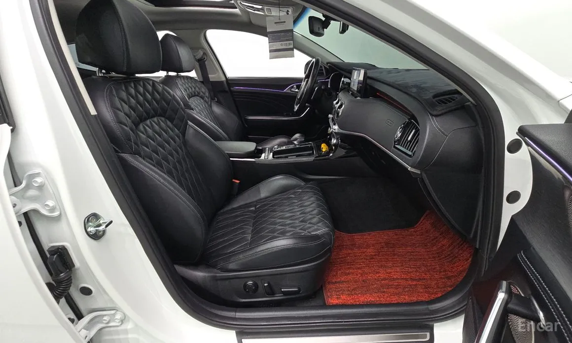 Фото 11 - Kia Stinger