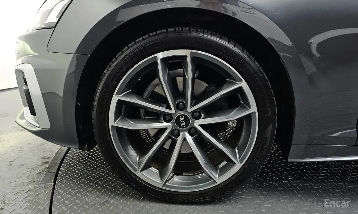 Фото 5 - Audi A5