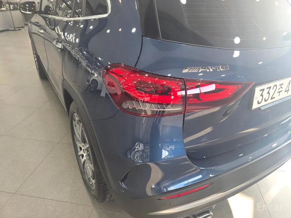 Фото 13 - Mercedes-Benz GLA-Class