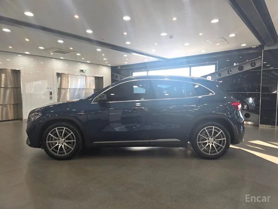 Фото 8 - Mercedes-Benz GLA-Class