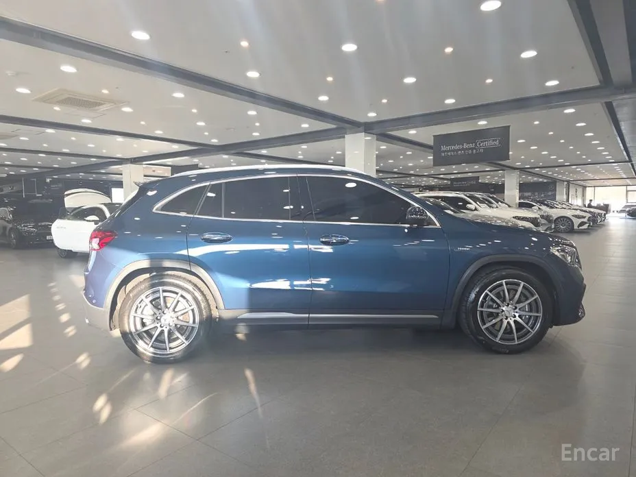 Фото 9 - Mercedes-Benz GLA-Class