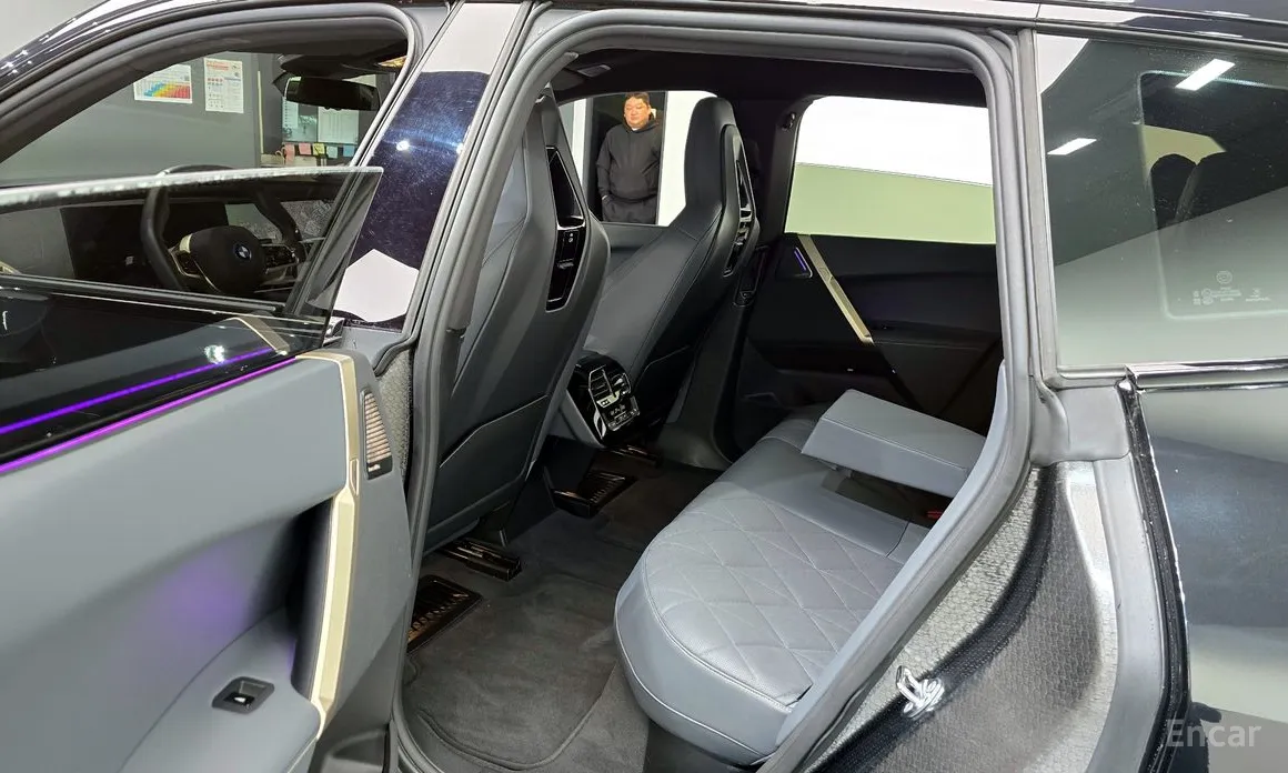 Фото 11 - BMW iX