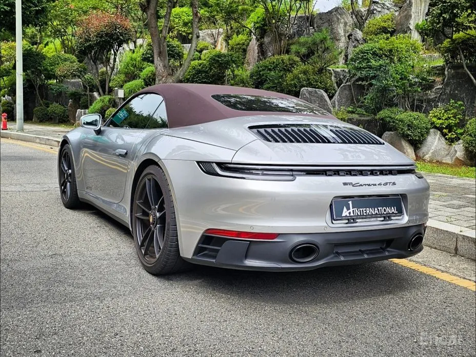 Фото 3 - Porsche 911