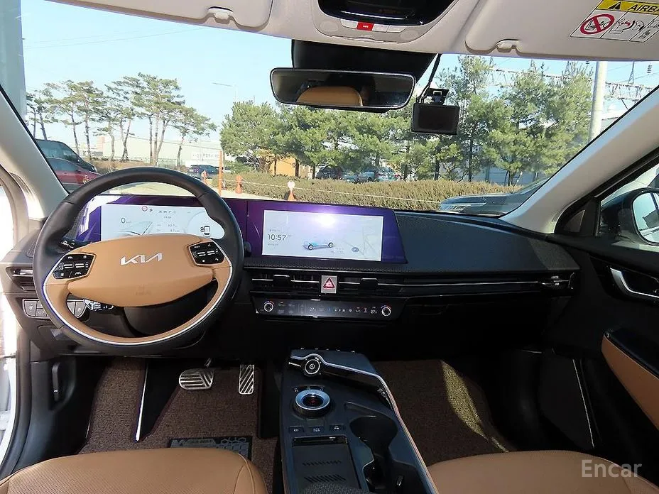 Фото 7 - Kia EV6