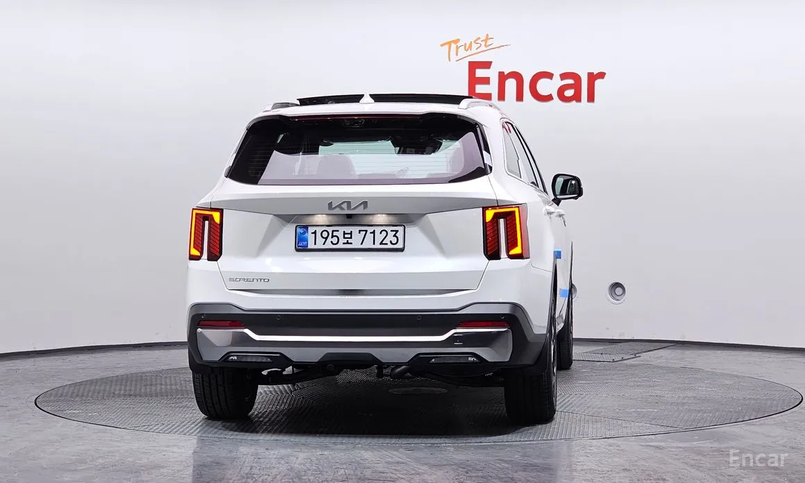 Фото 4 - Kia Sorento