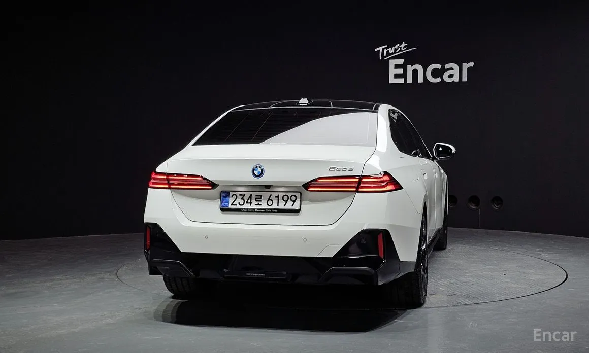 Фото 4 - BMW 5 Series