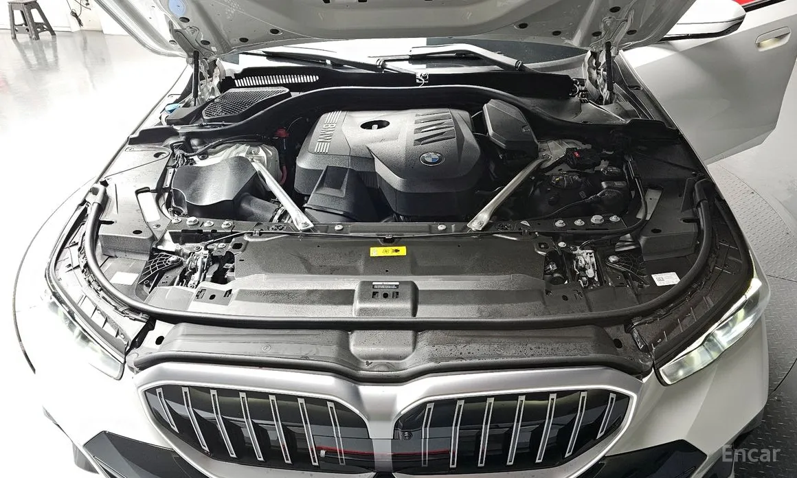 Фото 6 - BMW 5 Series