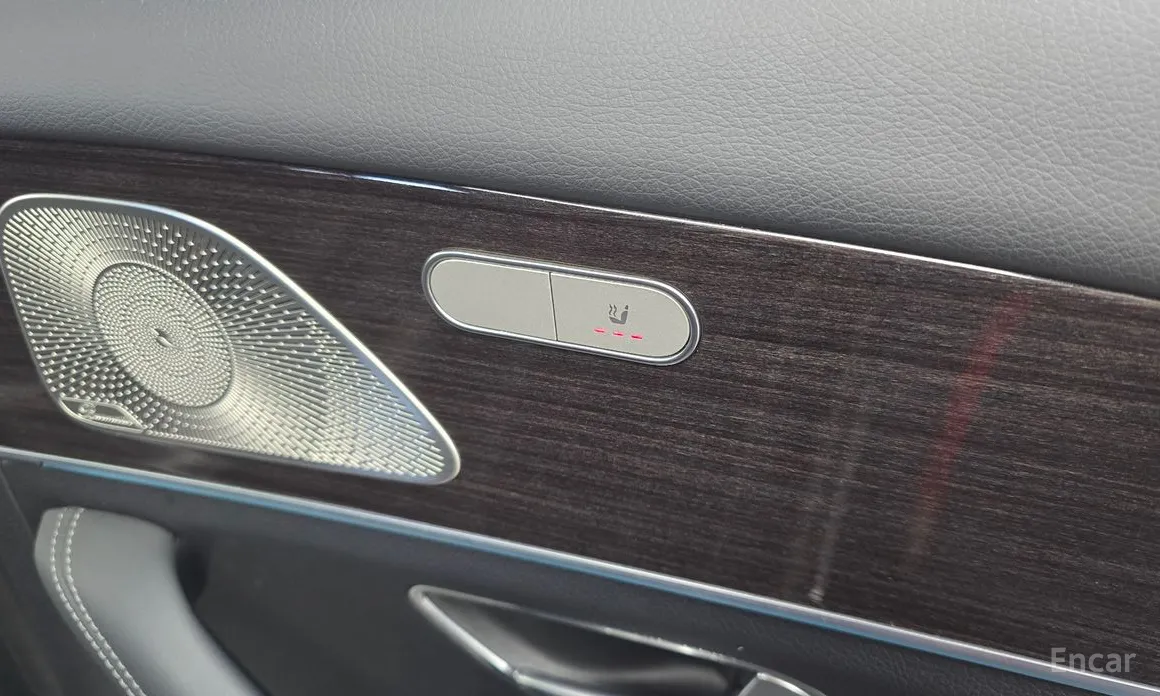 Фото 19 - Mercedes-Benz GLE-Class