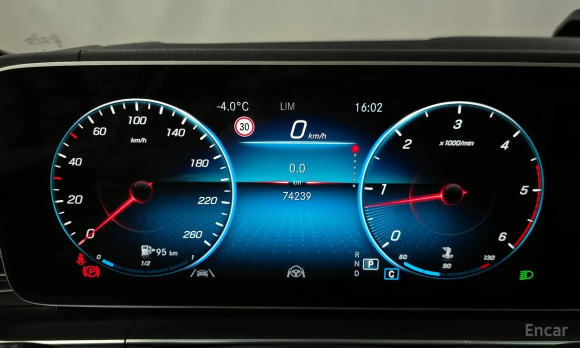 Фото 8 - Mercedes-Benz GLE-Class