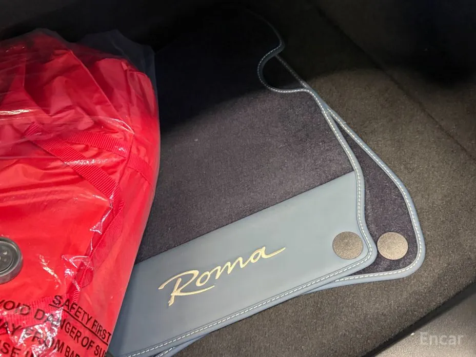 Фото 14 - Ferrari Roma