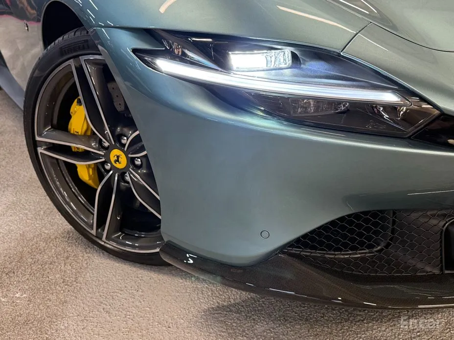 Фото 17 - Ferrari Roma