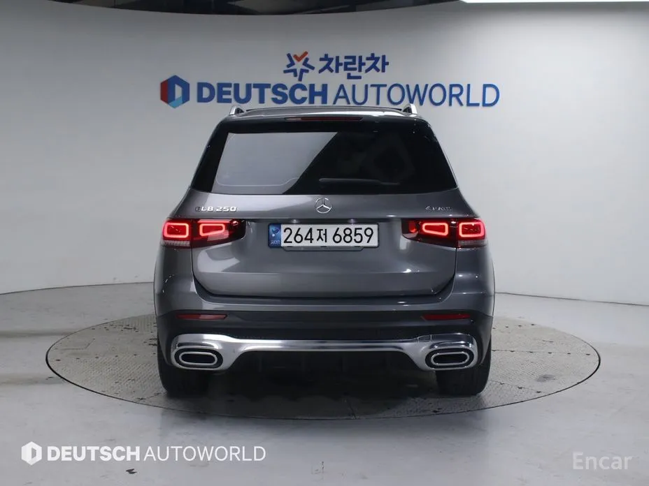 Фото 4 - Mercedes-Benz GLB-Class