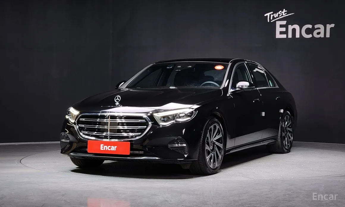 Фото 1 - Mercedes-Benz E-Class