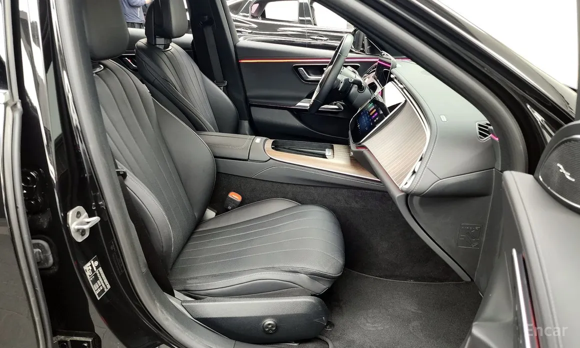 Фото 11 - Mercedes-Benz E-Class