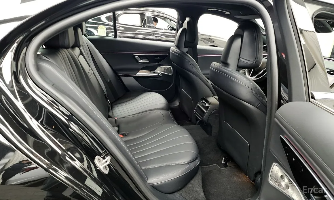 Фото 12 - Mercedes-Benz E-Class