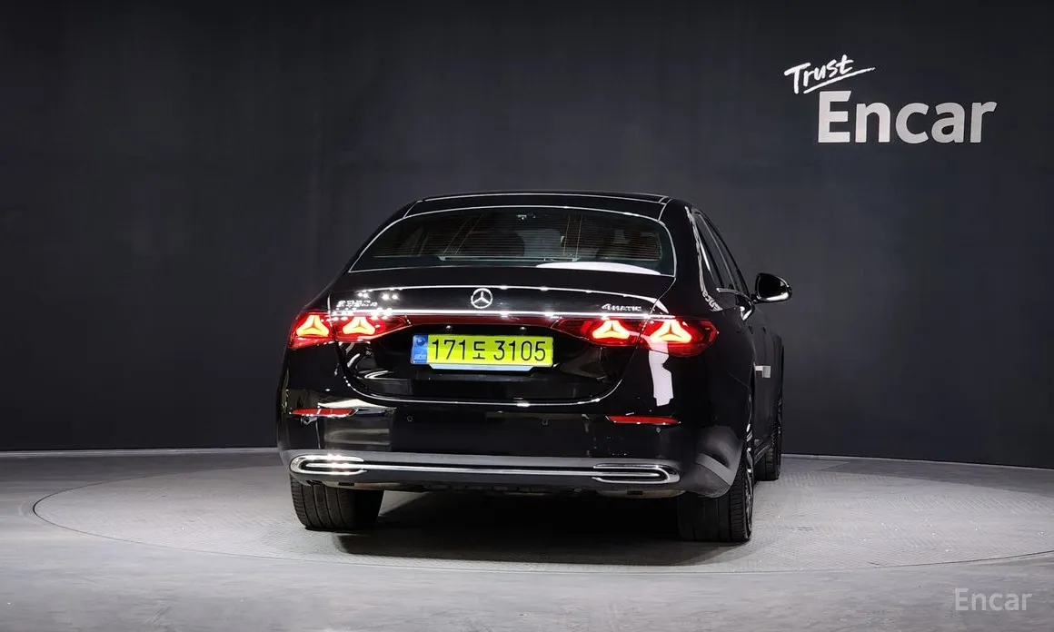 Фото 4 - Mercedes-Benz E-Class