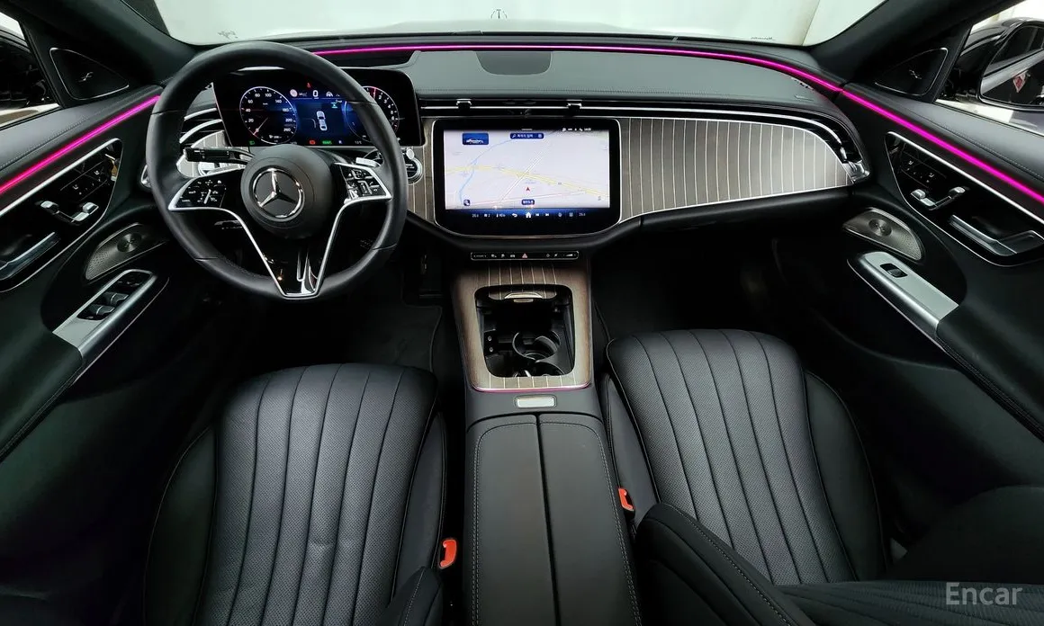 Фото 7 - Mercedes-Benz E-Class