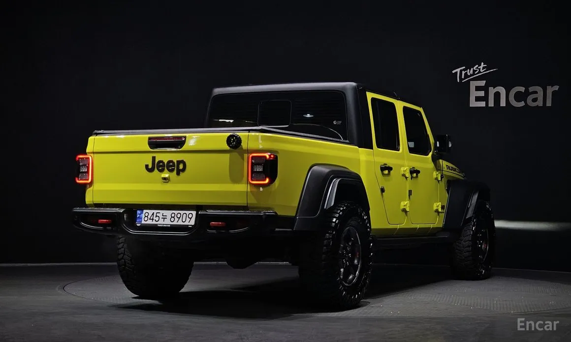 Фото 2 - Jeep Gladiator