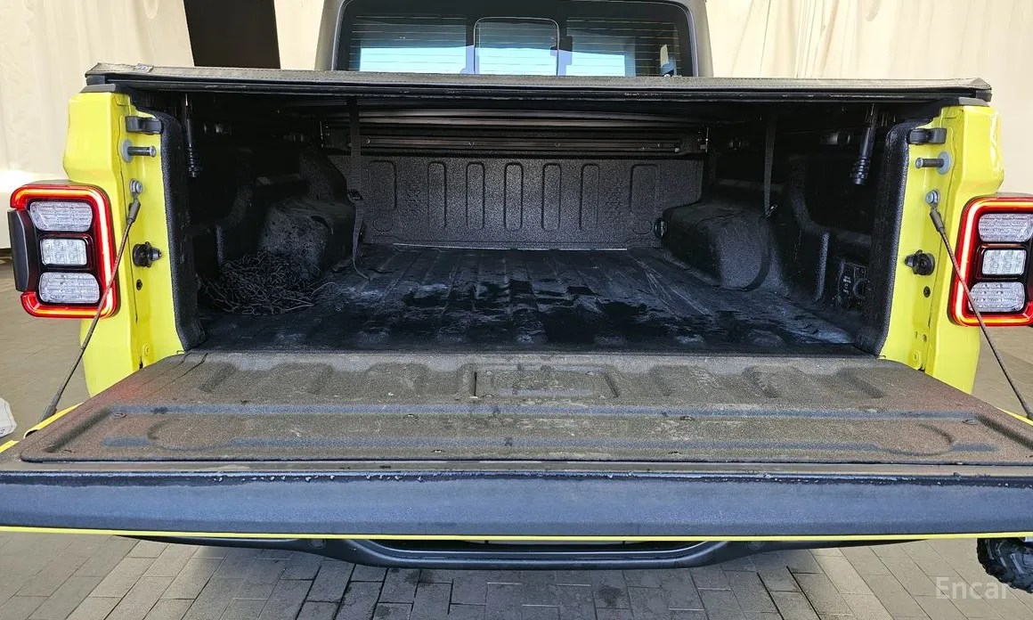 Фото 20 - Jeep Gladiator