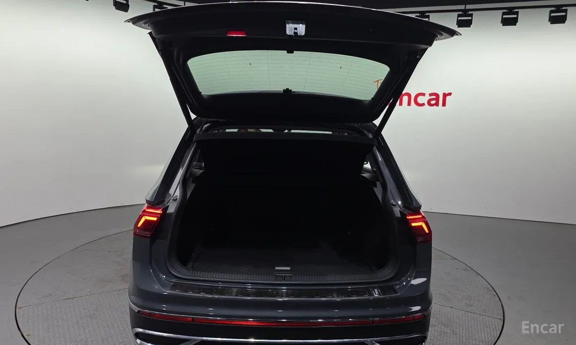 Фото 20 - Volkswagen Tiguan