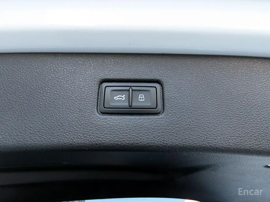 Фото 15 - Audi Q7