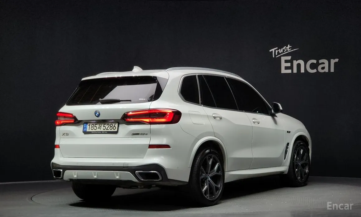 Фото 2 - BMW X5