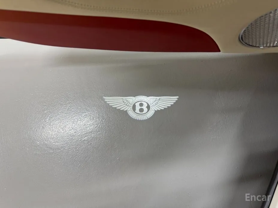 Фото 9 - Bentley Bentayga