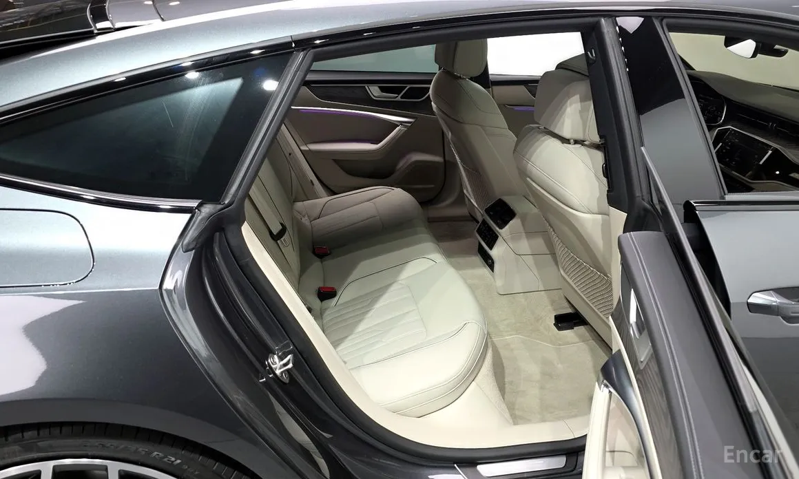 Фото 12 - Audi A7