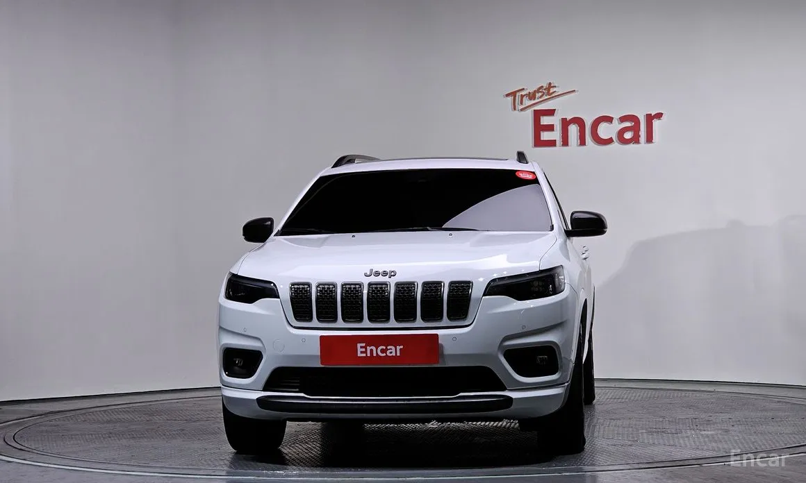 Фото 3 - Jeep Cherokee